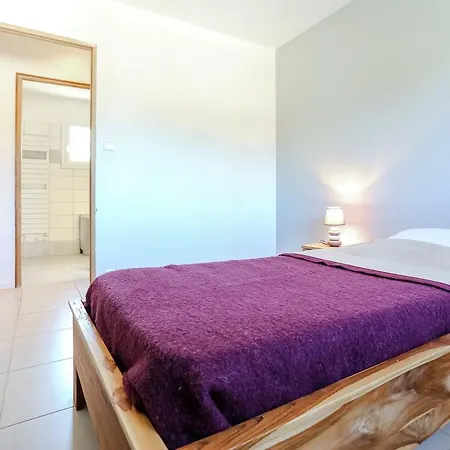 Maison De Vacances Regusse 別荘 モアサック