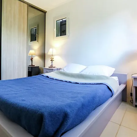 Maison De Vacances Regusse